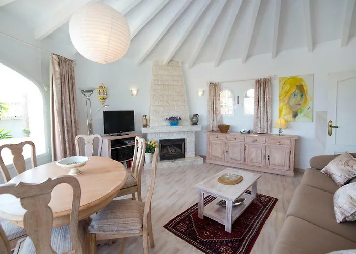 Willa Sanne By Interhome