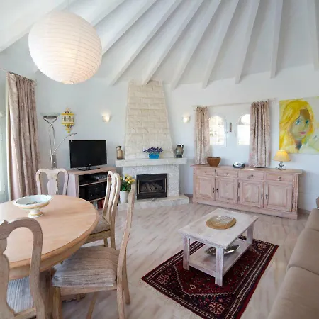 فيلة Sanne By Interhome